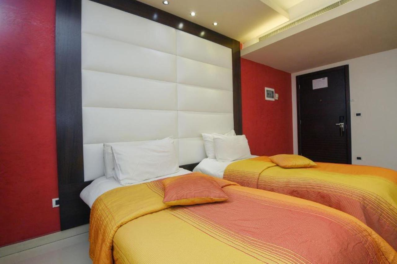 Hollywood Inn Boutique Hotel Jounieh Esterno foto