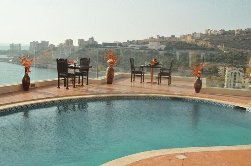 Hollywood Inn Boutique Hotel Jounieh Esterno foto