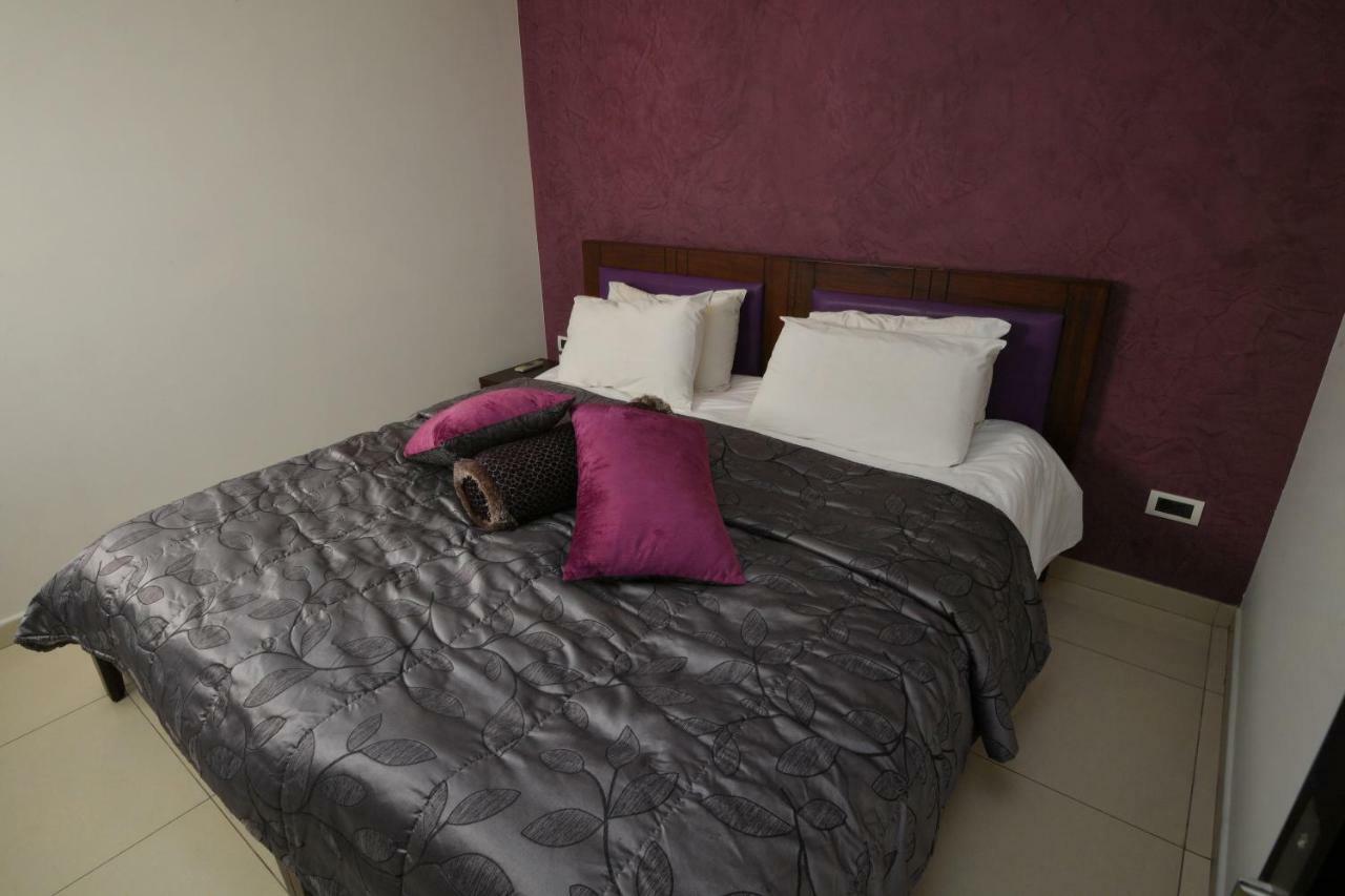 Hollywood Inn Boutique Hotel Jounieh Esterno foto