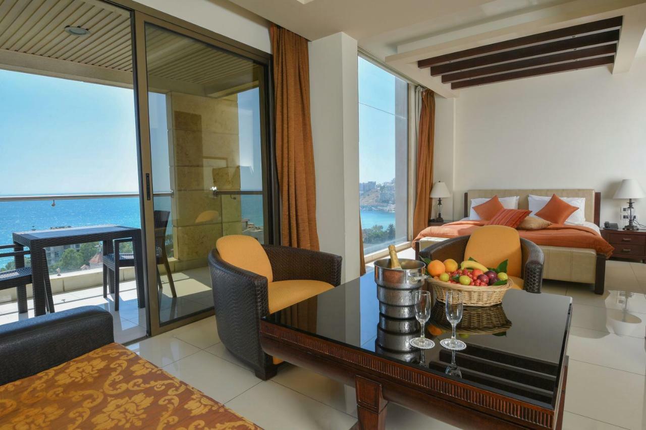 Hollywood Inn Boutique Hotel Jounieh Esterno foto