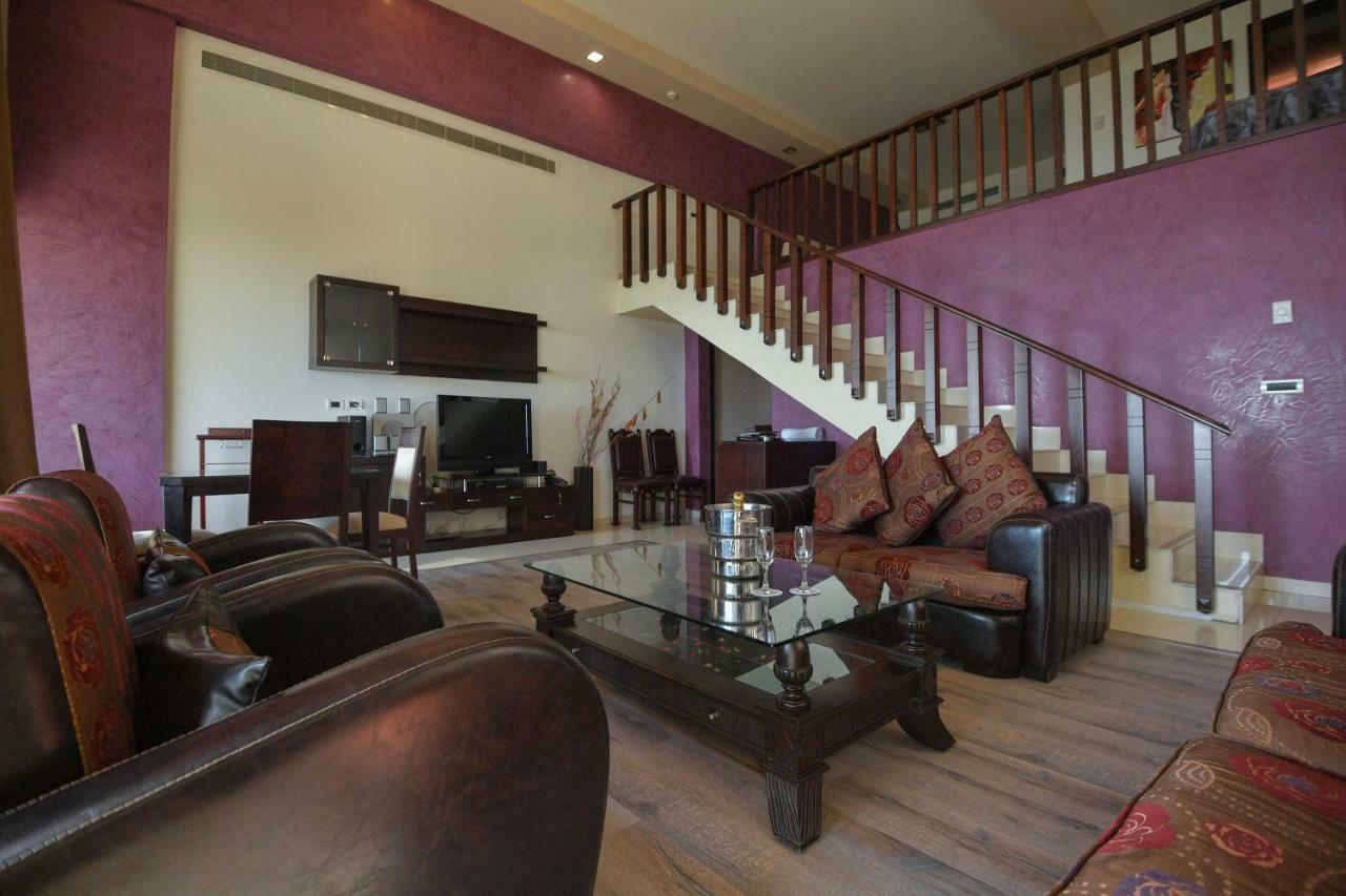 Hollywood Inn Boutique Hotel Jounieh Esterno foto