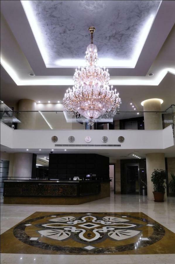 Hollywood Inn Boutique Hotel Jounieh Esterno foto