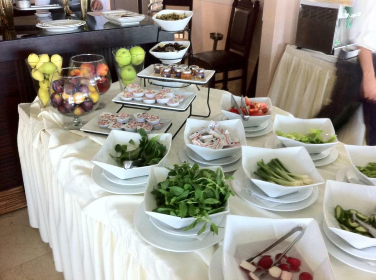 Hollywood Inn Boutique Hotel Jounieh Esterno foto