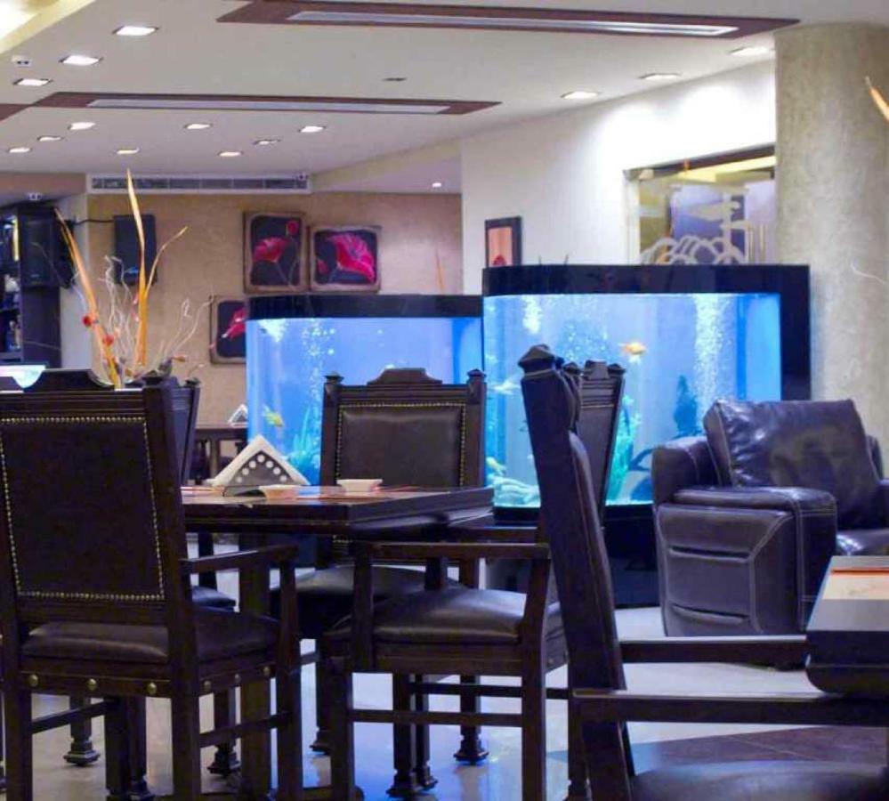 Hollywood Inn Boutique Hotel Jounieh Esterno foto