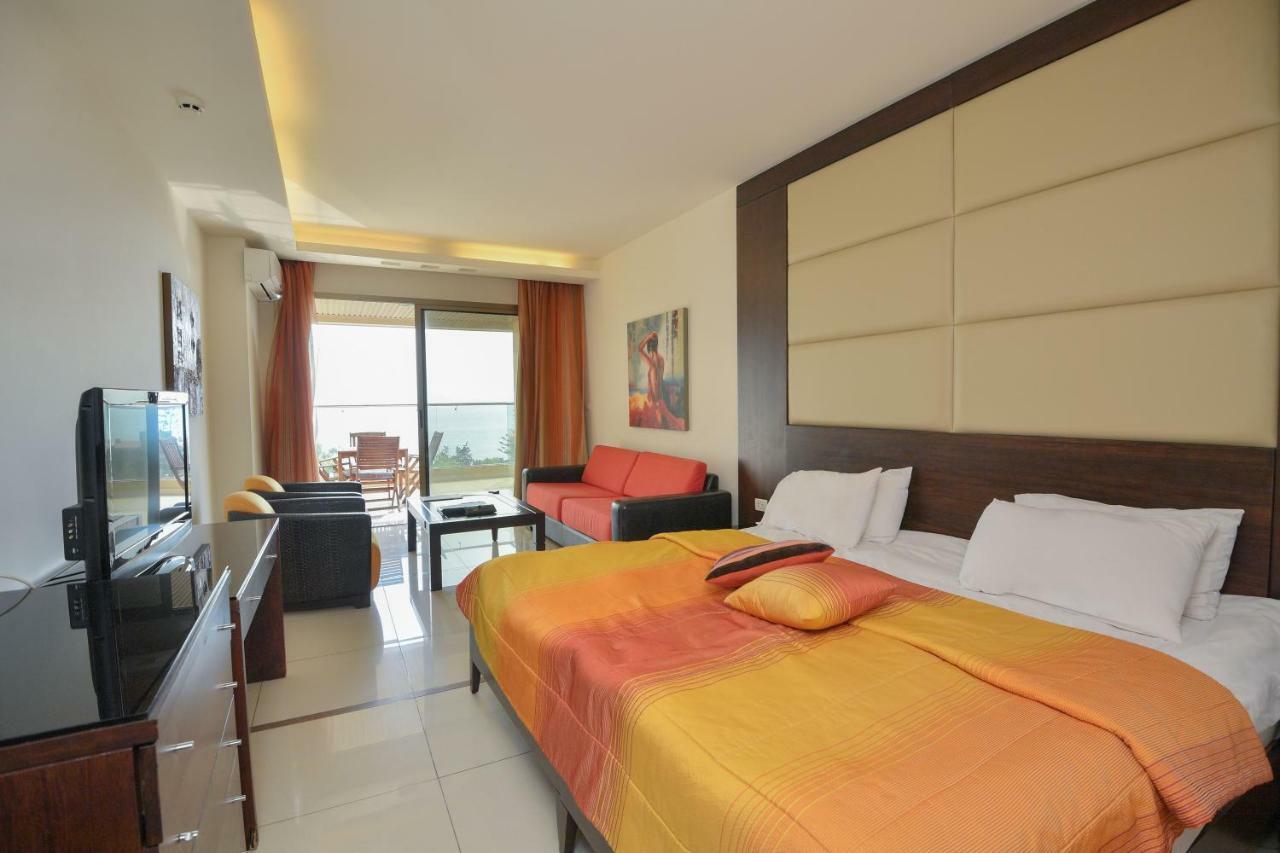 Hollywood Inn Boutique Hotel Jounieh Esterno foto