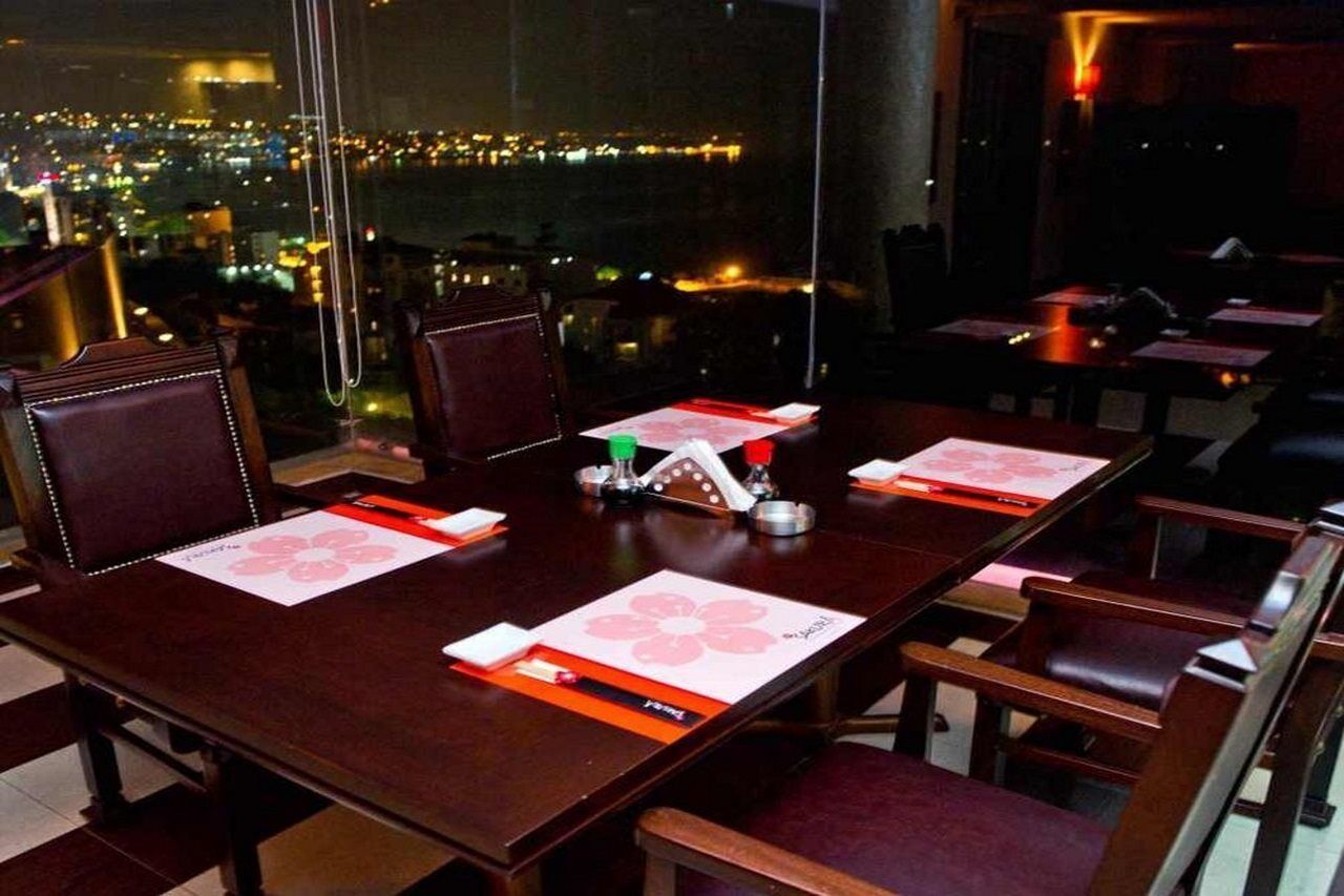 Hollywood Inn Boutique Hotel Jounieh Esterno foto